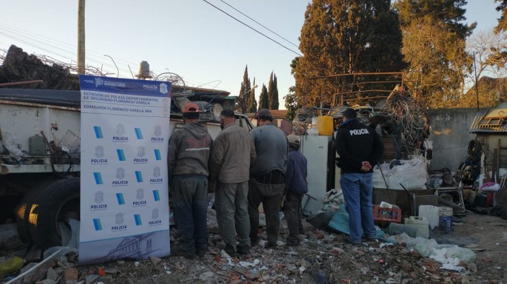 Allanamiento en desarmadero de autos